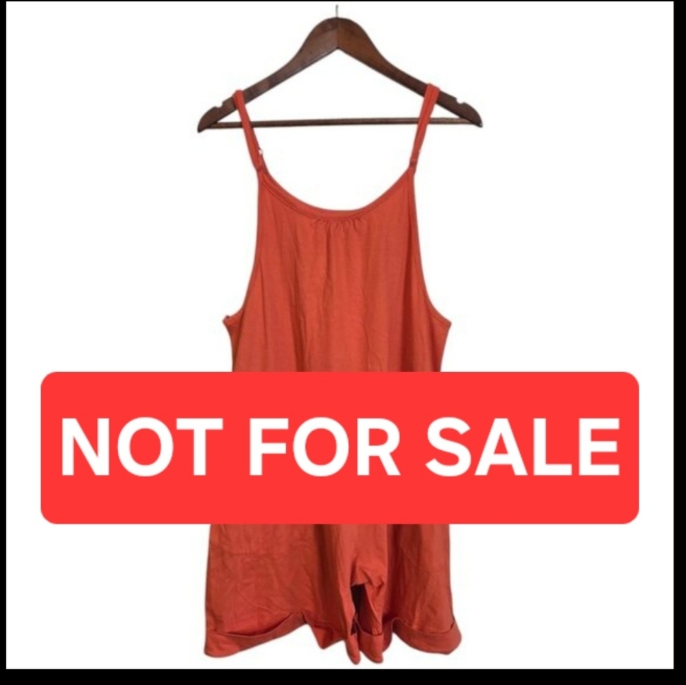 🛑NOT FOR SALE 🛑 Chelsea & Violet Women's Romper Orange Adjustable Strap Medium